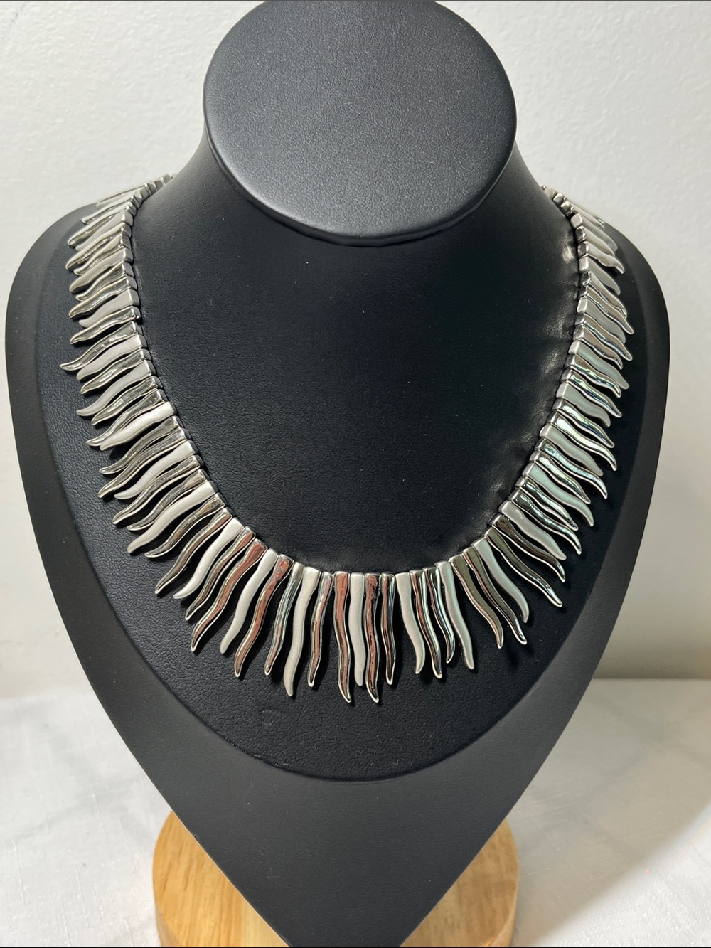 Silver-tone Wave Fringe Necklace
Costume
Sunshine!☀️